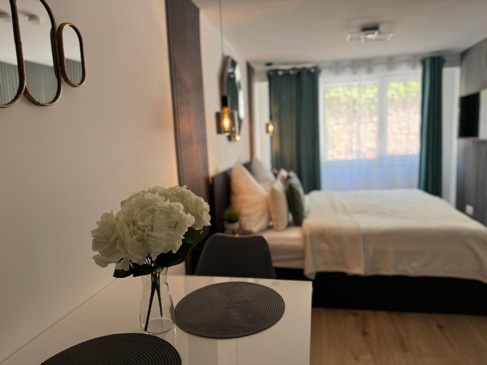 Апартаменты Prime Host Dream Карлсруэ Экстерьер фото